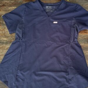 Figs Octavia Maternity Scrub Top in Navy